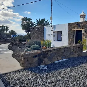 Ferienhaus Con Terraza Y Jardin, Las Breñas